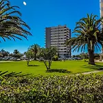 Апартаменты Barinel Ocean Breeze *